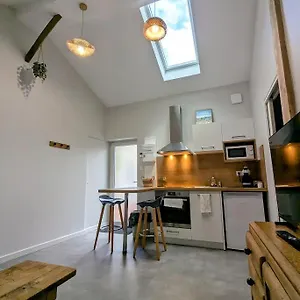 Le Boheme, Sauna & Riorges